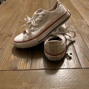 Kids converse